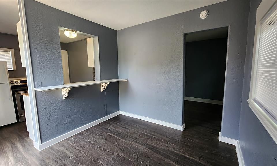 1st image of 900 3rd Ave N #53A