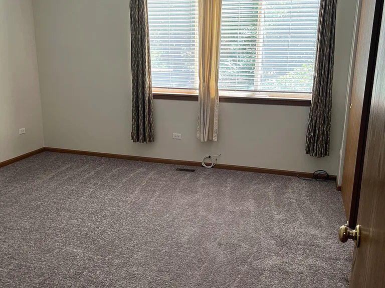 3071 Kentshire Cir — Photo 4
