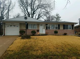 2080 Shirley Dr, Florissant, MO 63031