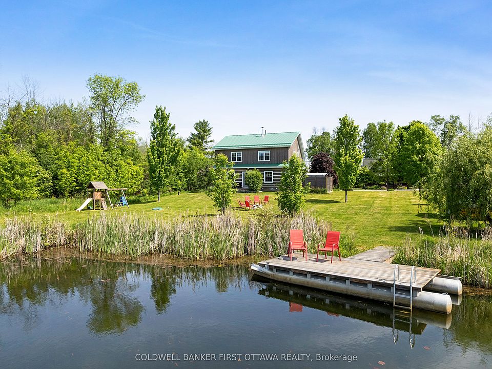 1st image of 317 Coutts Bay Rd