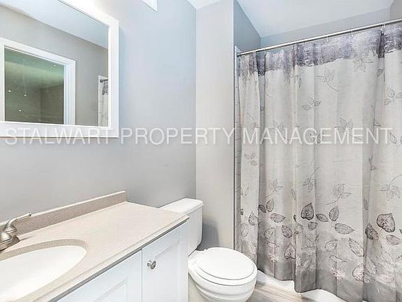 2nd image of 15143 Glenwood Ave