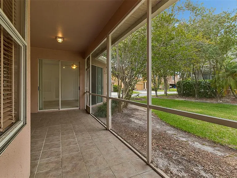 2204 Elizabeth Way — Photo 14