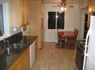 415 Tamarac Dr, Pasadena, CA 91105