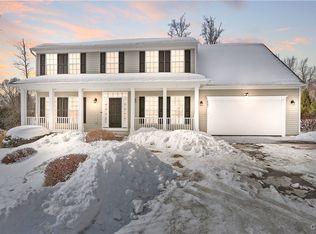 8293 Luchsinger Ln, Baldwinsville, NY 13027