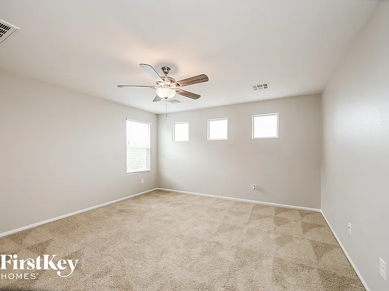 11051 Camden Bay St — Photo 9