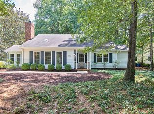 6914 Falconbridge Rd, Chapel Hill, NC 27517