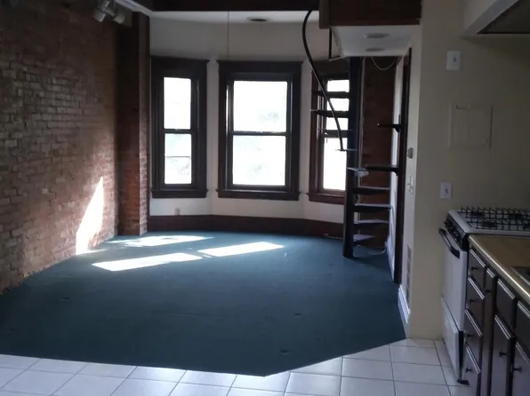 92 Stewart St APT 1, Rochester, NY 14620