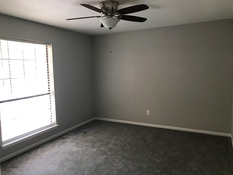 15970 Echo Glen Dr — Photo 13