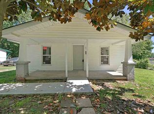 317 Hays Ave, Trenton, TN 38382
