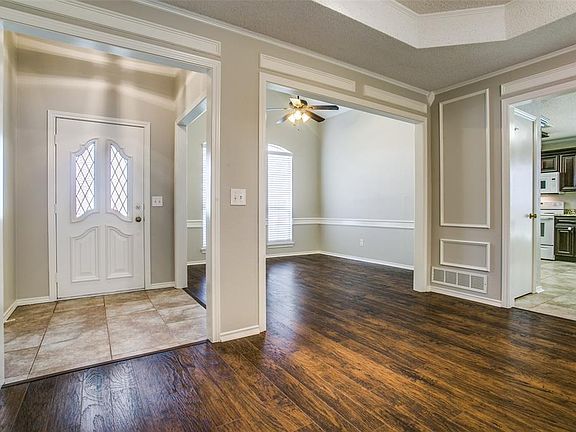4th image of 506 Vicki Ln