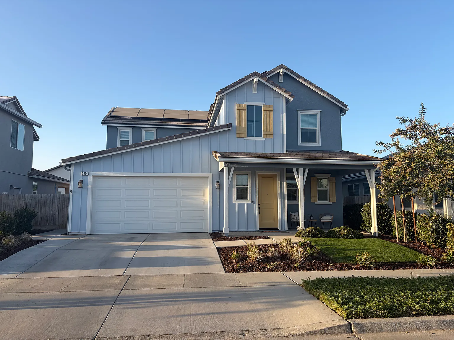 3 bed, 2.5 bath, 1849 sqft, $3,200 — Photo 1
