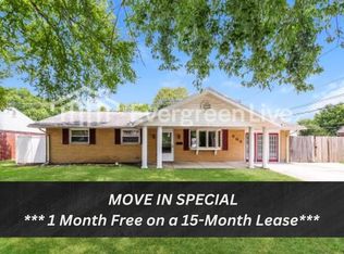 304 Applegate Rd, Englewood, OH 45322