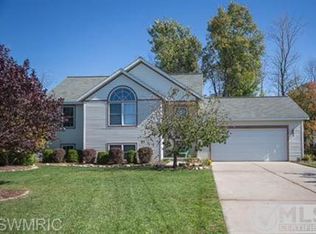 2874 Sunrise Ave, Holland, MI 49424