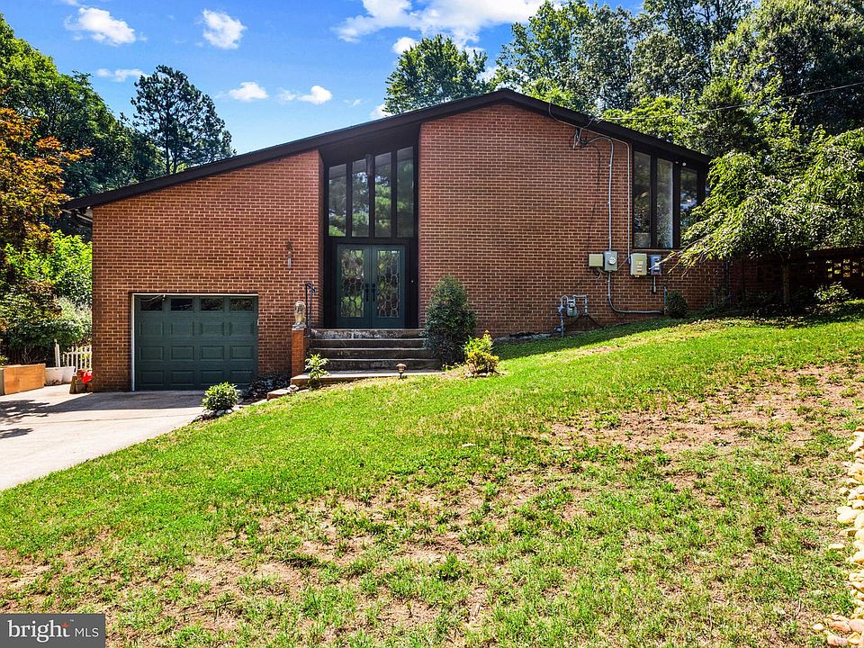 1st image of 1811 Clayton Dr