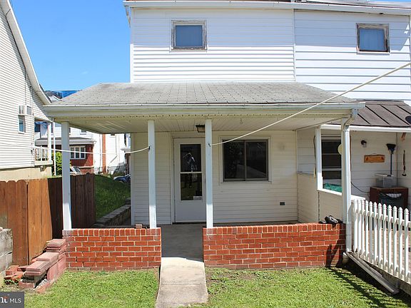 3rd image of 616 N 2nd St