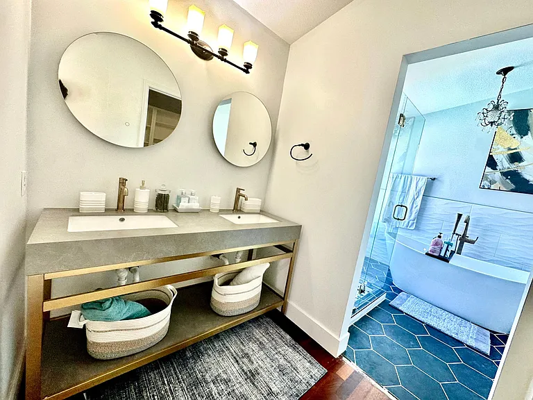 2118 E Marquette Dr — Photo 24