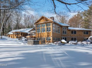 809 East St, Lenox, MA 01240