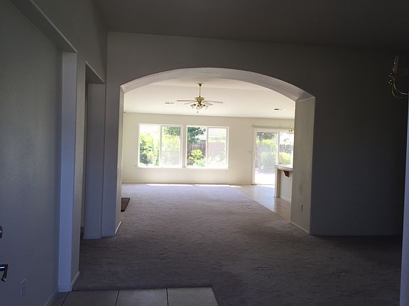 2nd image of 1115 W Windsor Ct