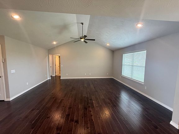4th image of 875 Independence Drive