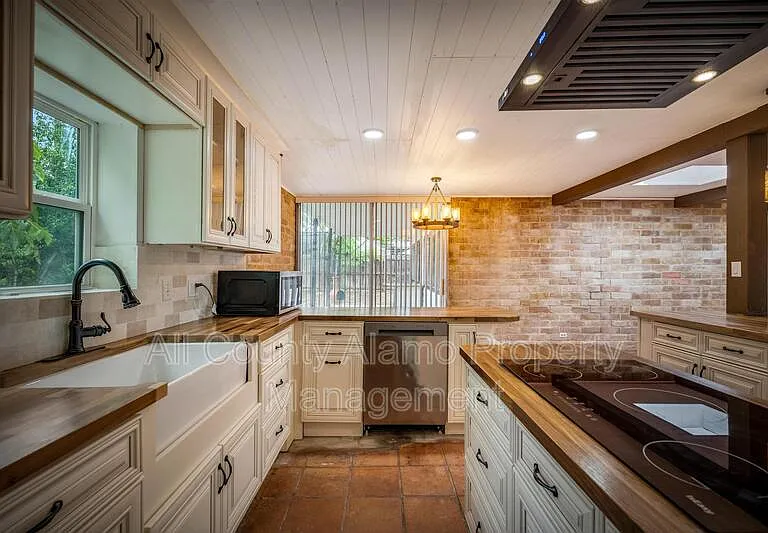 211 Beechwood Ln — Photo 11