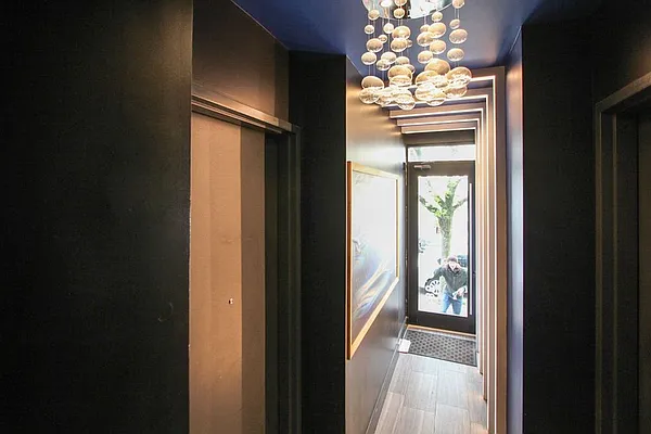Rented by Bold New York | media 9