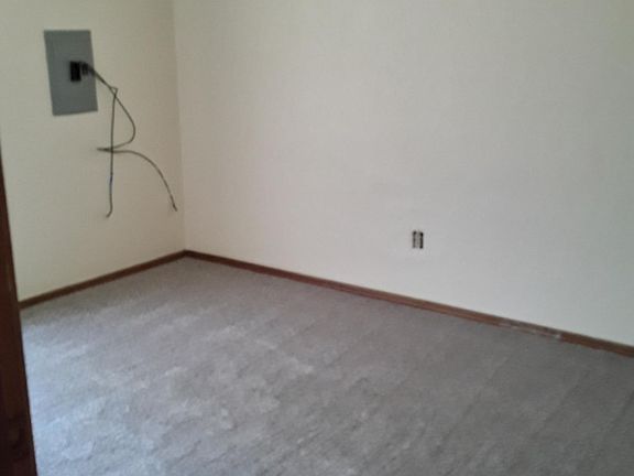 5th image of 7100 Michelle Ln