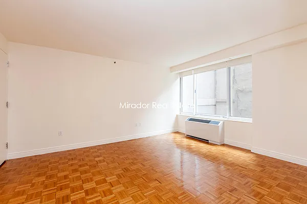 Rented by Mirador Real Estate | media 33