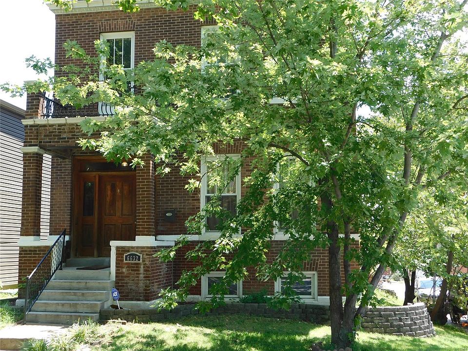 Welcome Home! 6632 Michigan Ave! This 3 bedroom, 3 bath home has it all!
