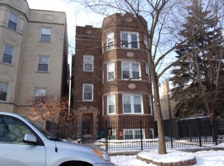 7438 N Oakley Ave, Chicago, IL 60645
