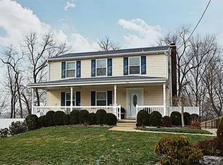 131 Carriage Hill Rd, Glenshaw, PA 15116