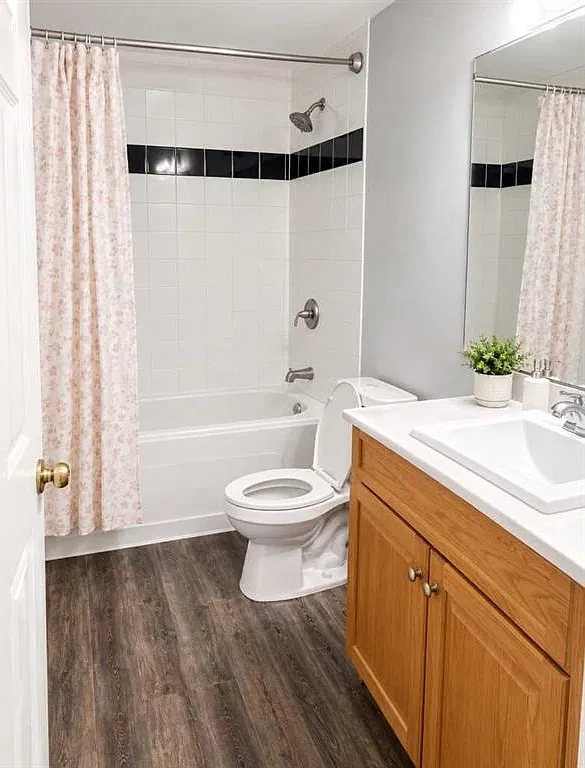 3 bed, 1120 sqft, $1,800 — Photo 4
