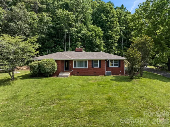 11 Old Mill Rd, Mars Hill, NC 28754