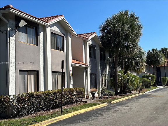 5th image of 3261 Coral Lake Dr #3261