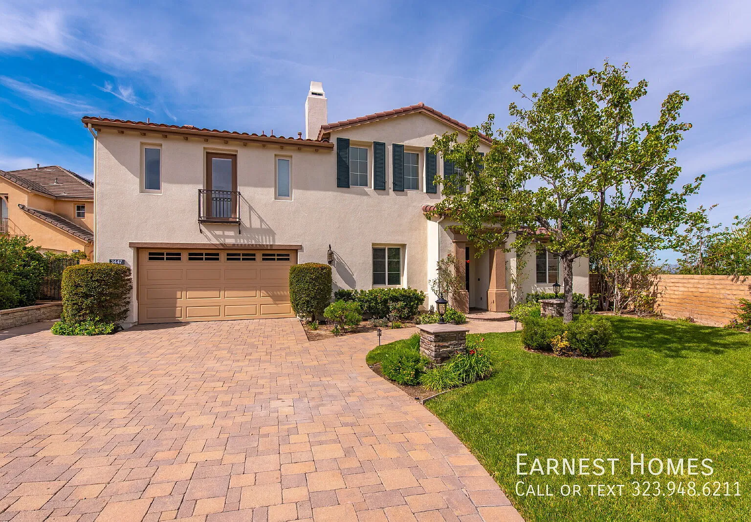Spacious 5-Bedroom Simi Valley Estate with Pool, Spa, Sports Court & Mountain Views — Photo 4