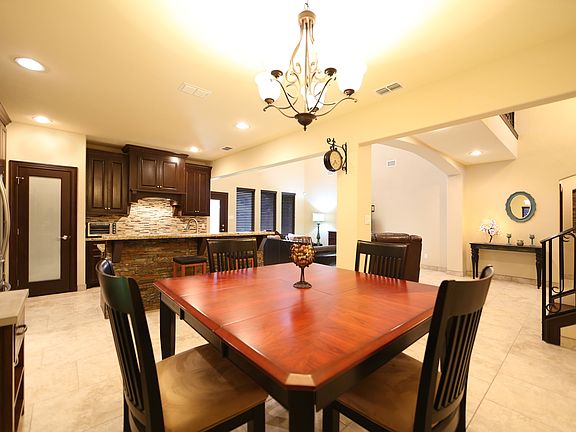 3rd image of 5111 Nevis Dr
