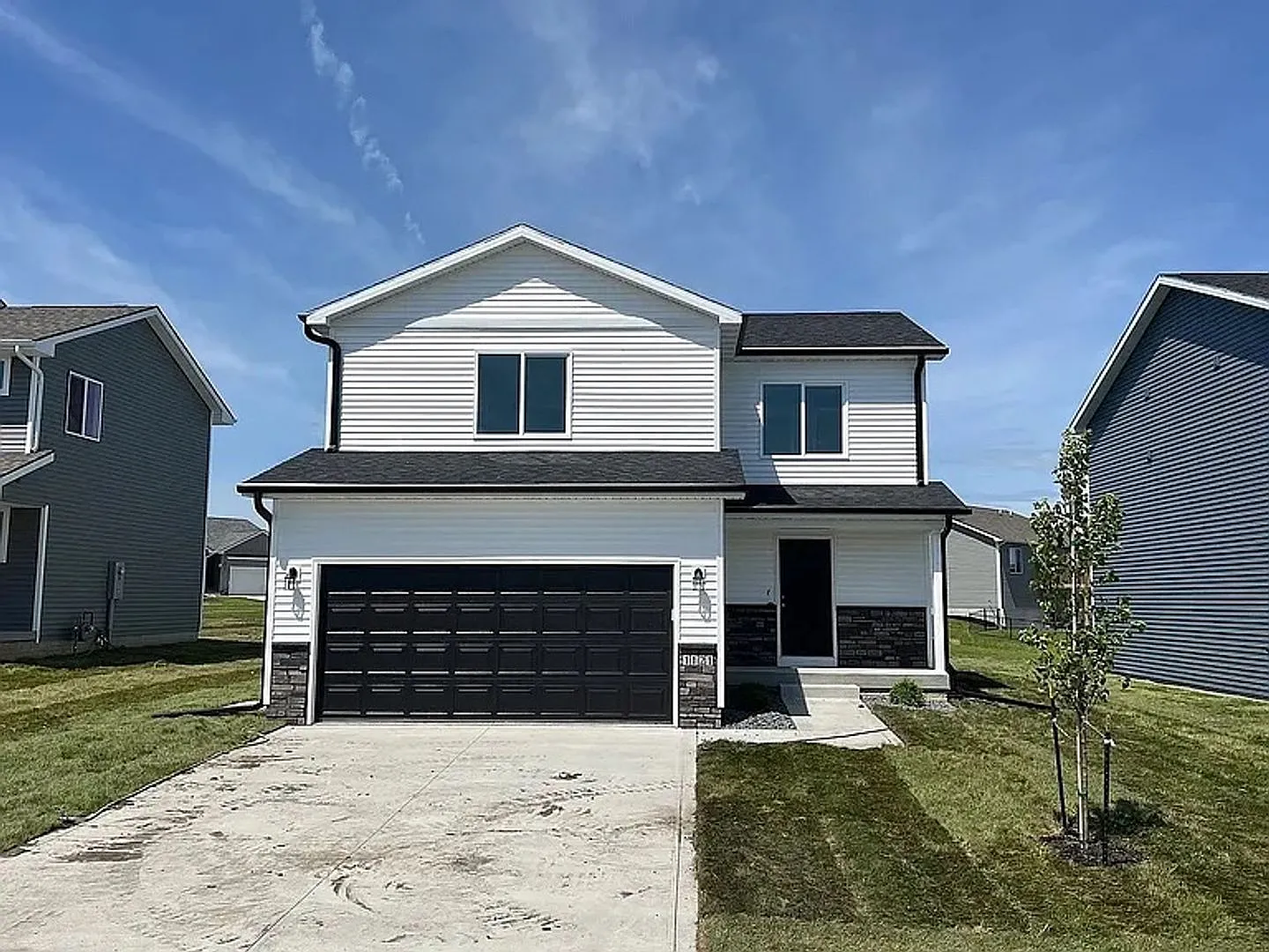 New Construction 4 Bedroom House for Rent! — Photo 1