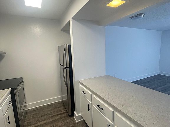 4th image of 4038 W Kennedy Blvd APT 8