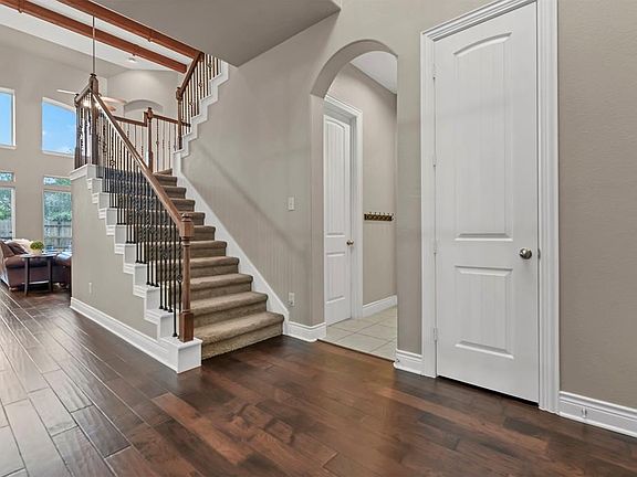 4th image of 12510 Agate Lane