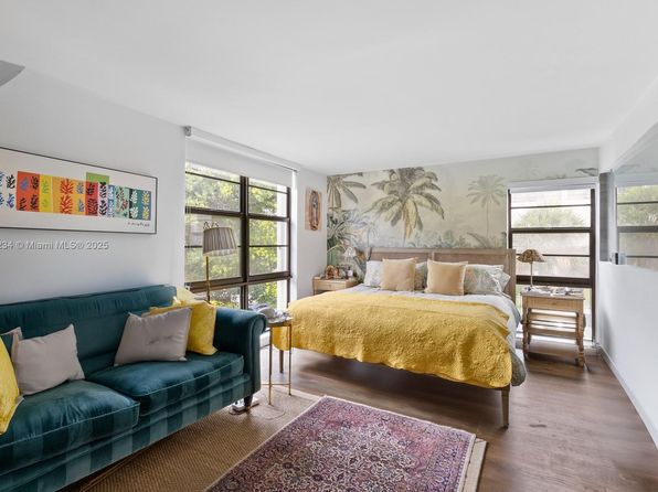 100 Ocean Lane Dr APT 304