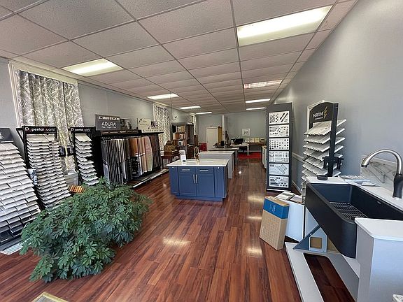 2nd image of 12-16 S Main St
