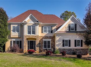 465 Burkes Crossing Dr, Winston Salem, NC 27104