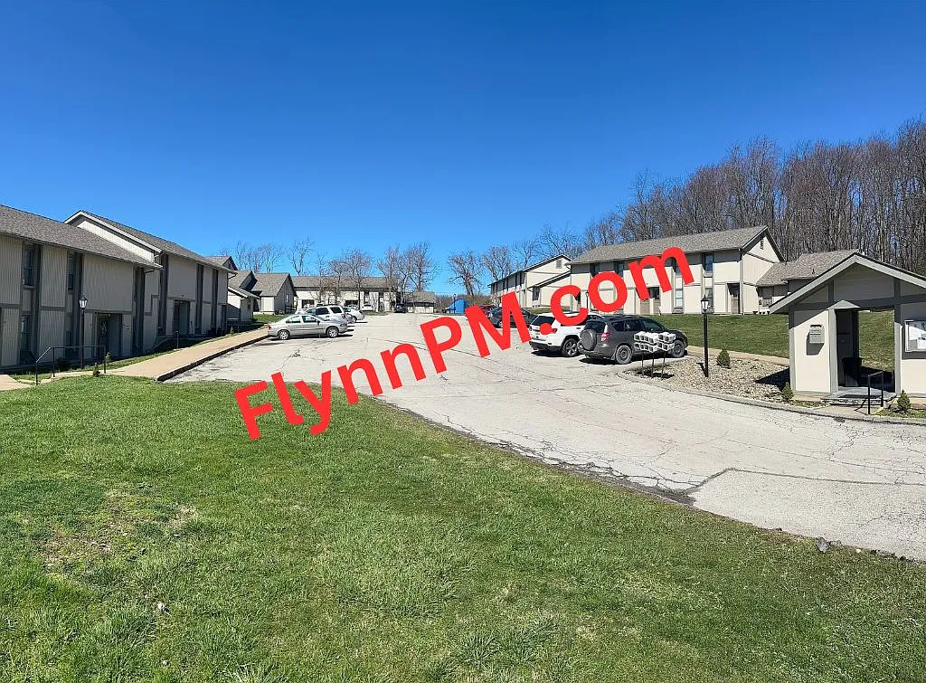 2 bed, 790 sqft, $550 — Photo 1
