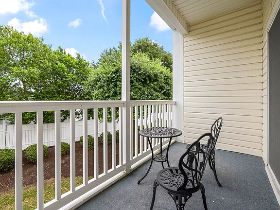 3rd image of 901 West Port Dr. #409