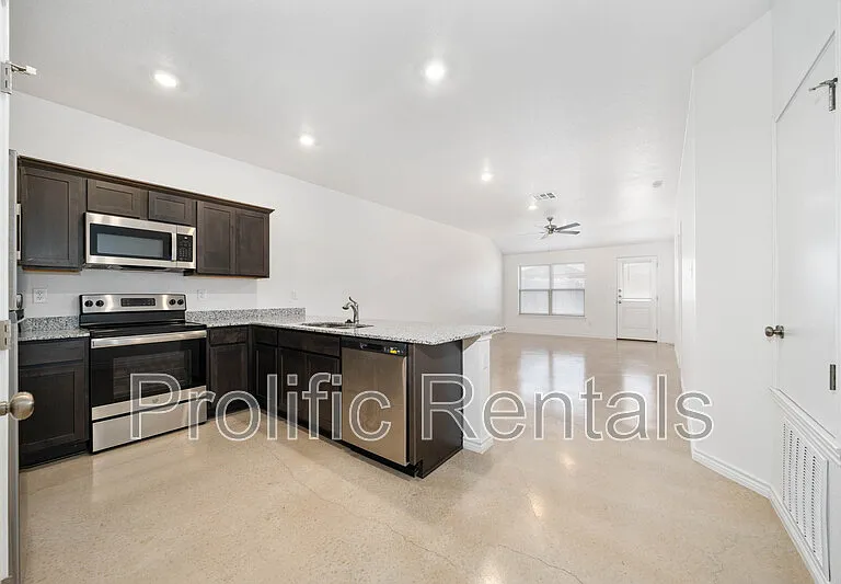 1254 Lehmann Dr #A — Photo 9