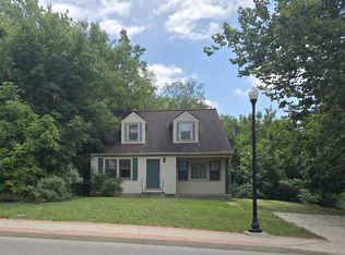 232 S Main St, Creve Coeur, IL 61610