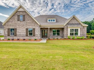 2809 Rainmaker Run Dr, Auburn, AL 36832