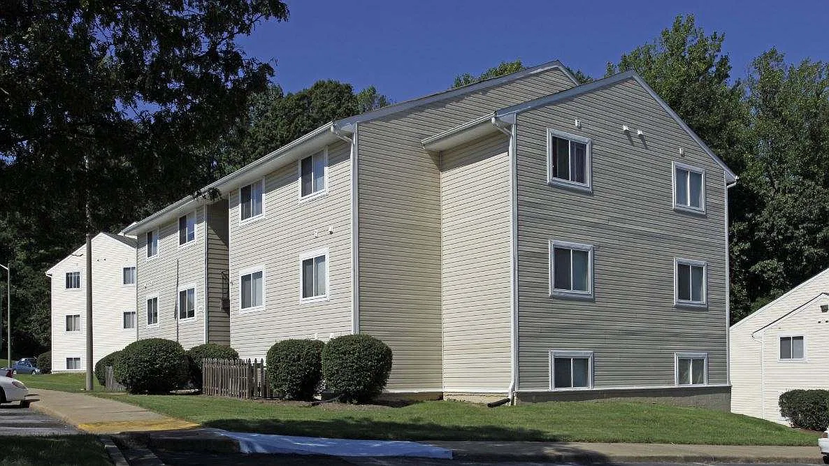 Colonial Ridge Apartments — Photo 4