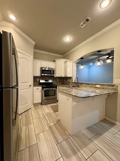 100 Sullivans Way - 1 — Photo 3