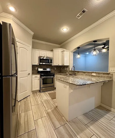 100 Sullivans Way — Photo 10