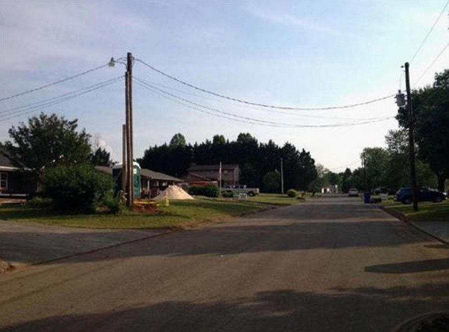 2nd image of 3336 Melanie Dr